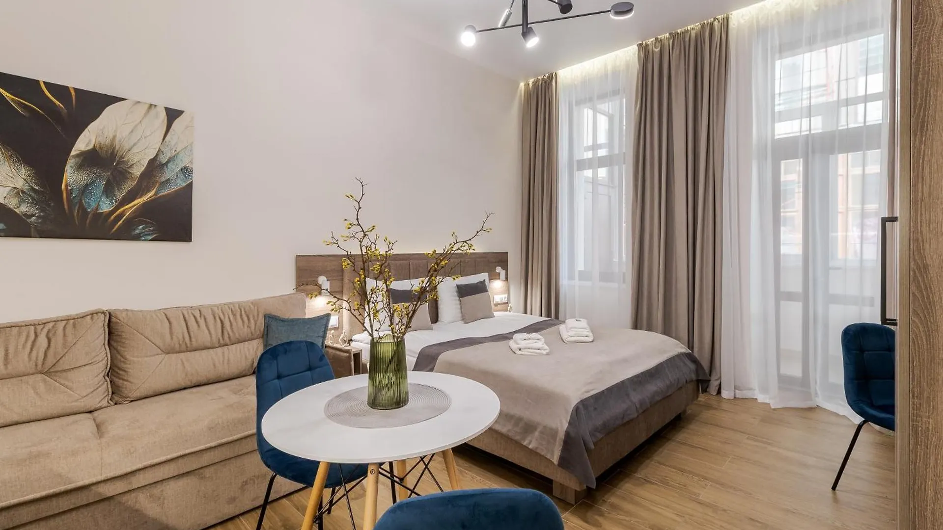 Demar Apart Vakarchuka Lviv Ukraine