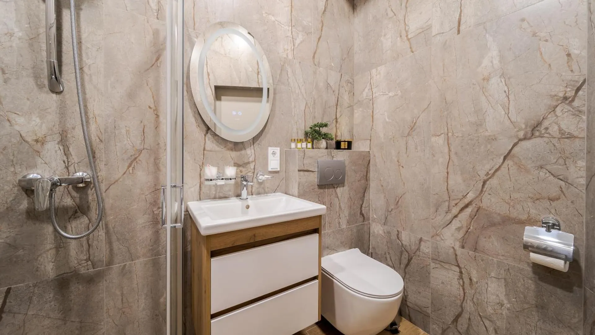 Demar Apart Vakarchuka Lviv Apartamento